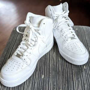 Men's Nike Air Force 1 • '07 315121-115 • Size 9.5